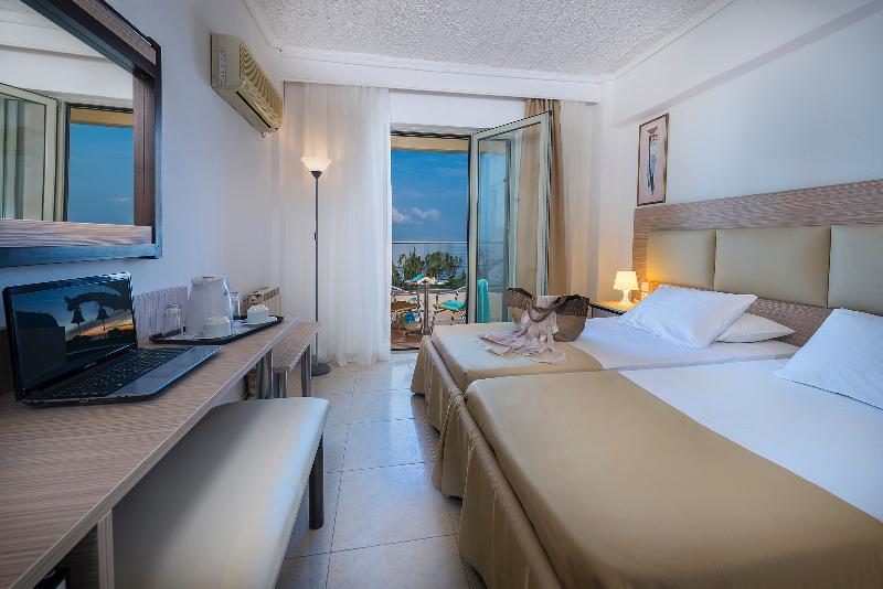 Niriides Beach Hotel Psalidi  Esterno foto